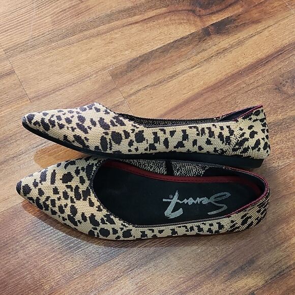 Seven7 Leopard Print Pointed Toe Flats - Picture 4 of 6